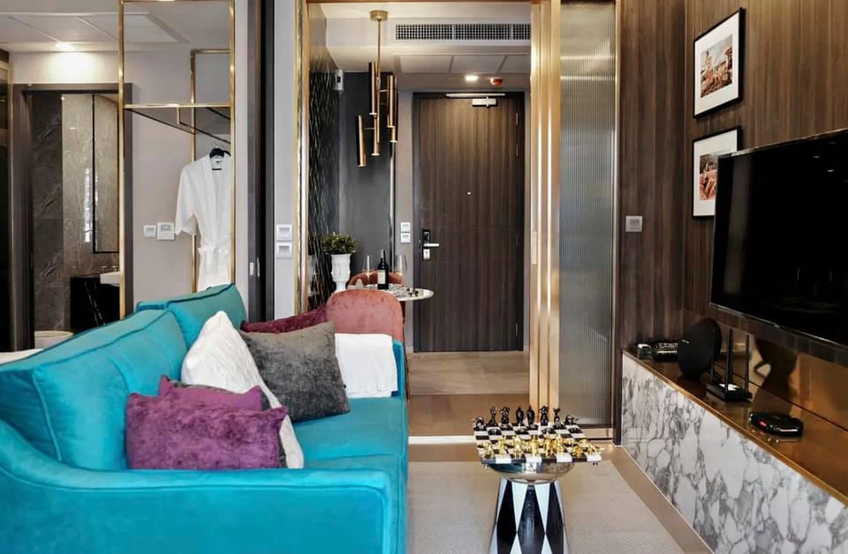 Property photos for Ashton Asoke