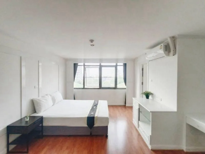 Property photos for The Waterford Diamond
