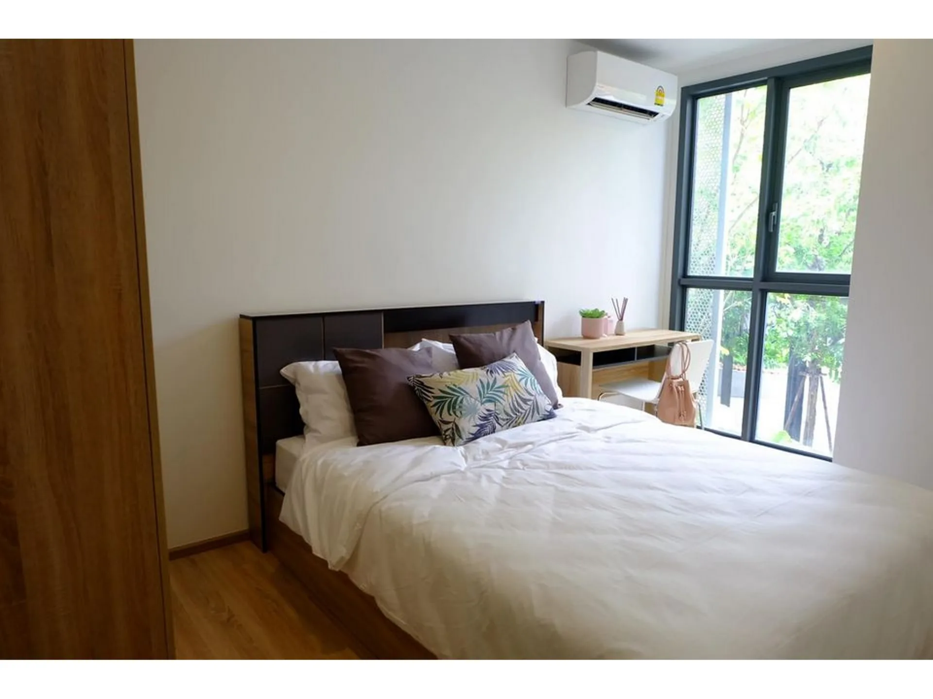 Property photos for Taka Haus Ekamai 12
