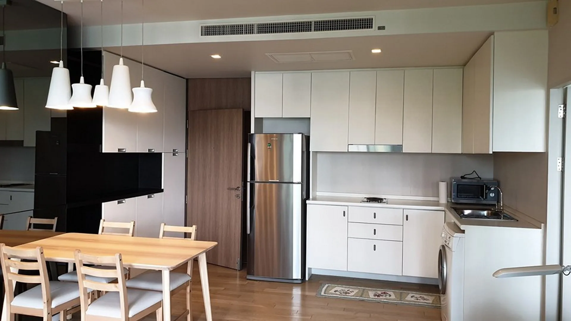 Property photos for Noble Solo