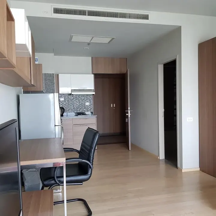 Property photos for Noble Refine