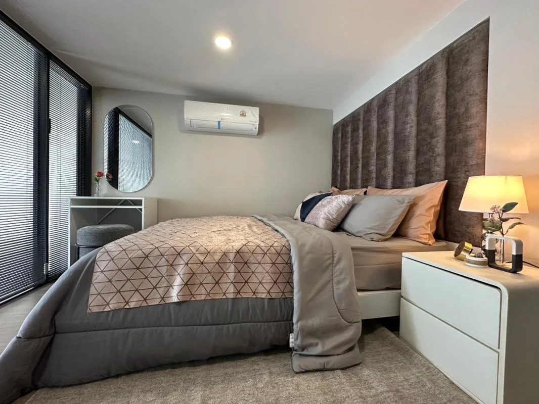 Property photos for Knightsbridge Space Rama 4