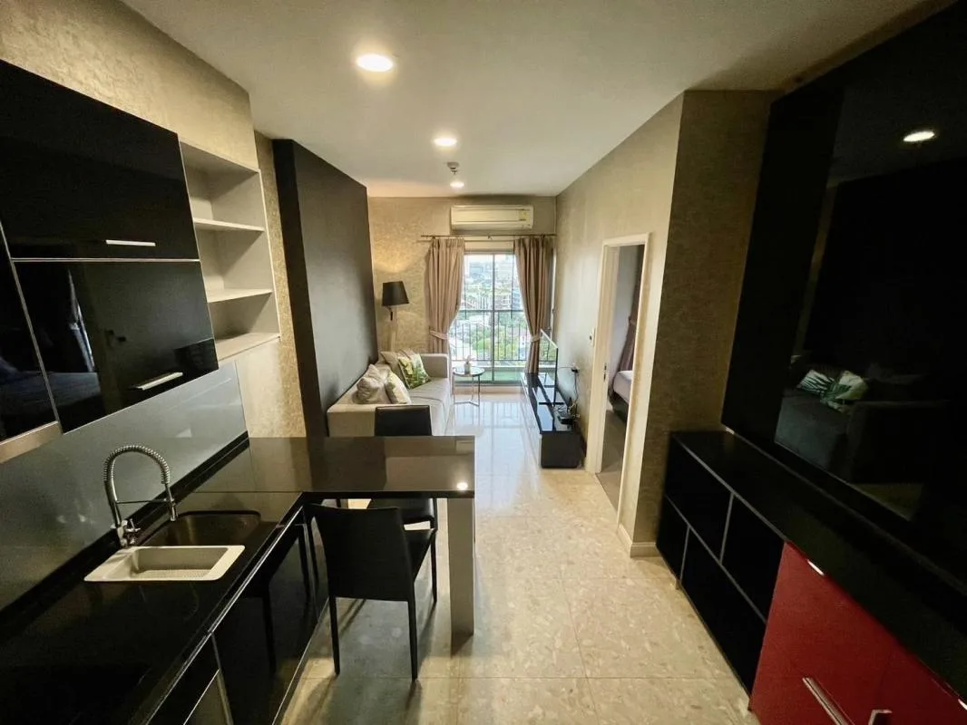 Property photos for The Crest Sukhumvit 34
