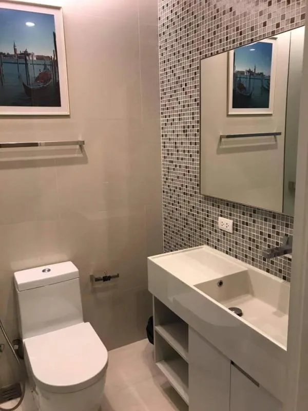 Property photos for The Room Sukhumvit 21