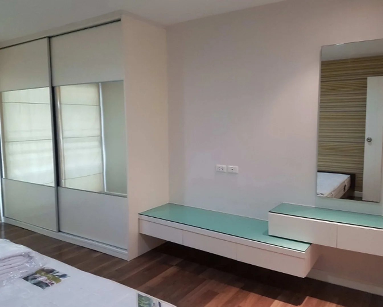 Property photos for The Room Sukhumvit 79