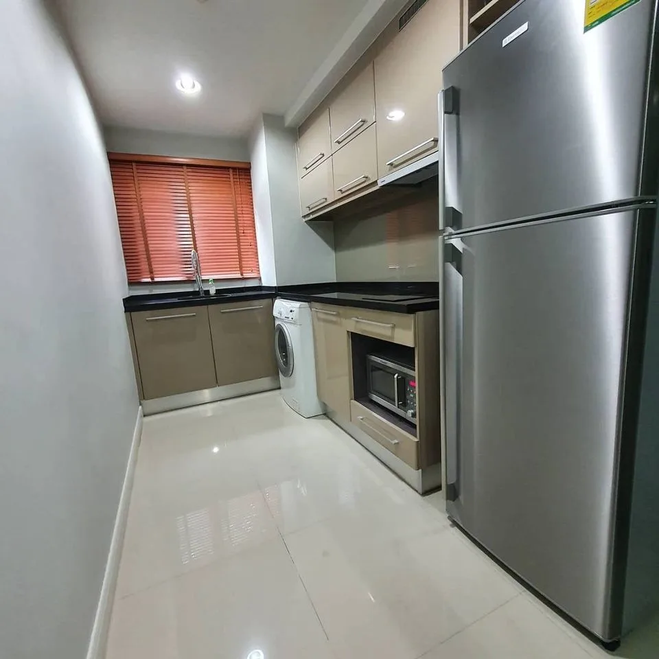 Property photos for The Crest Sukhumvit 49