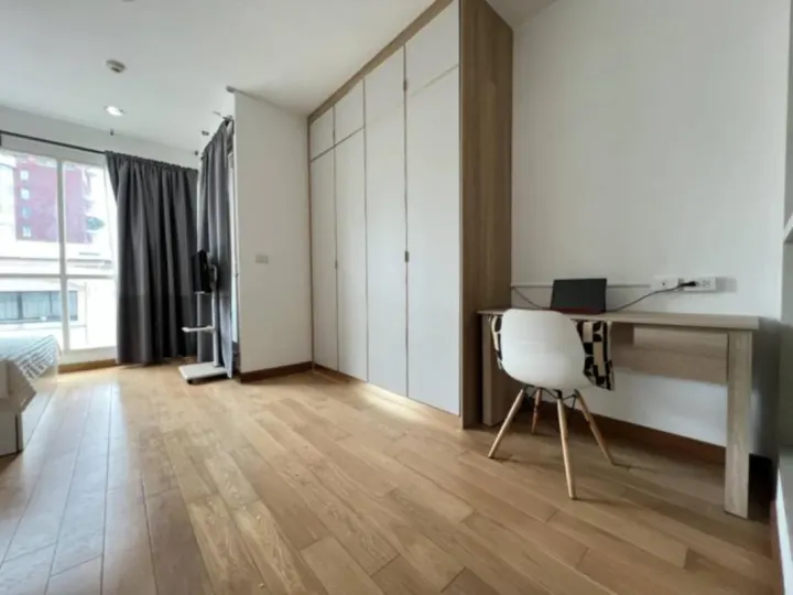 Property photos for The Address Chidlom
