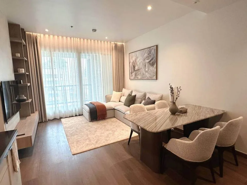 Property photos for The Address Chidlom