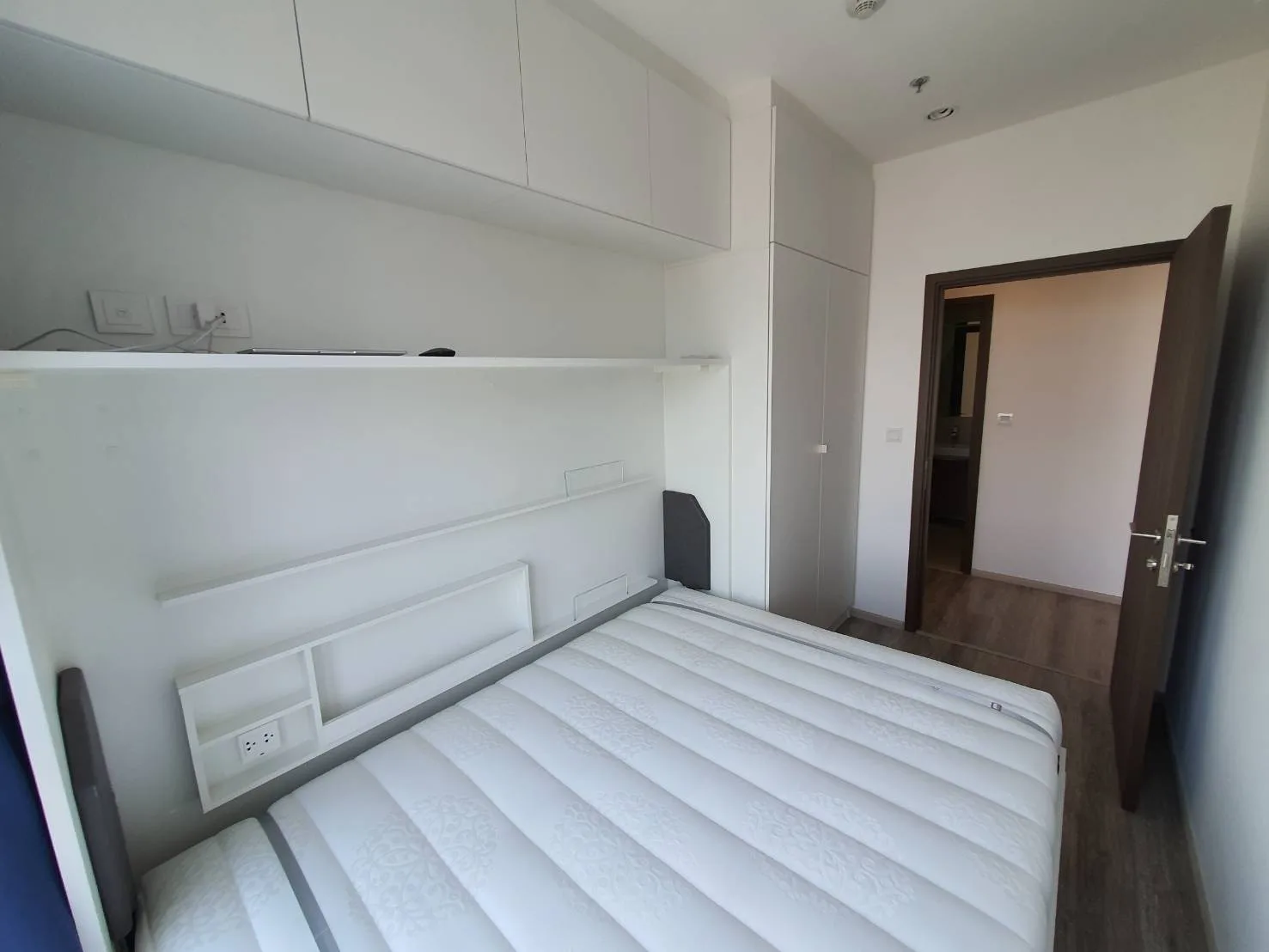 Property photos for IDEO Mobi Sukhumvit 66