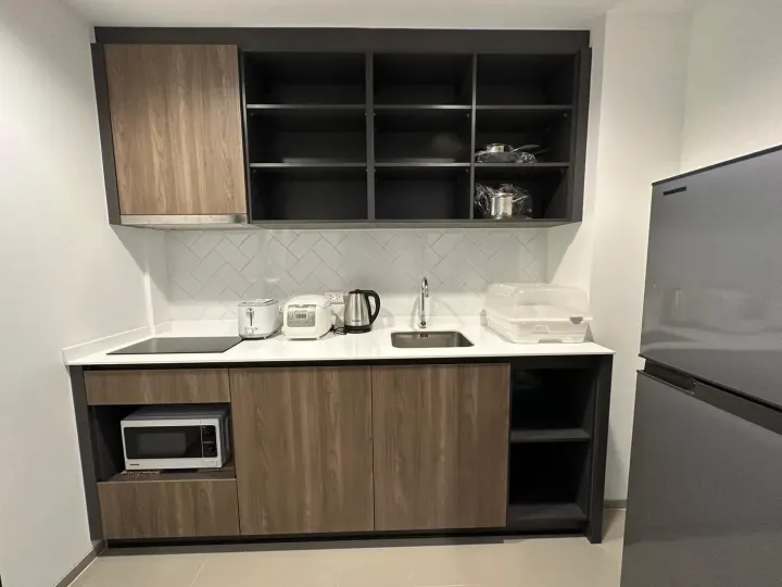 Property photos for THE LINE Phahonyothin Park