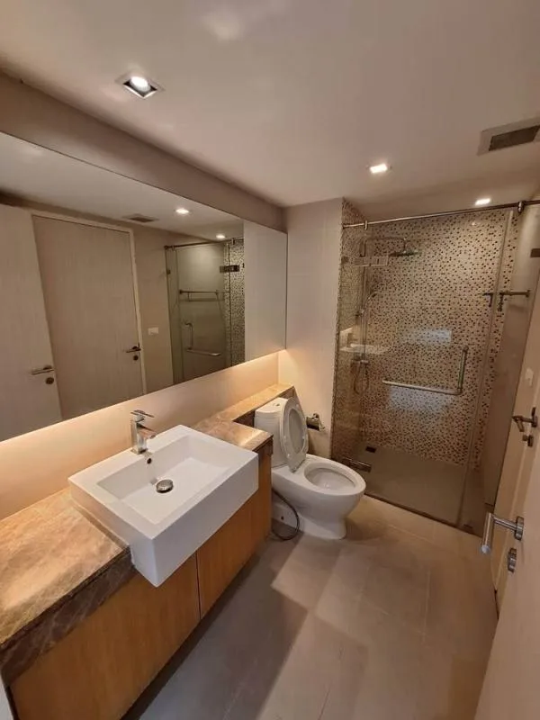Property photos for Le Nice Ekamai