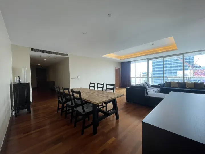 Property photos for Sky Villas Sathorn