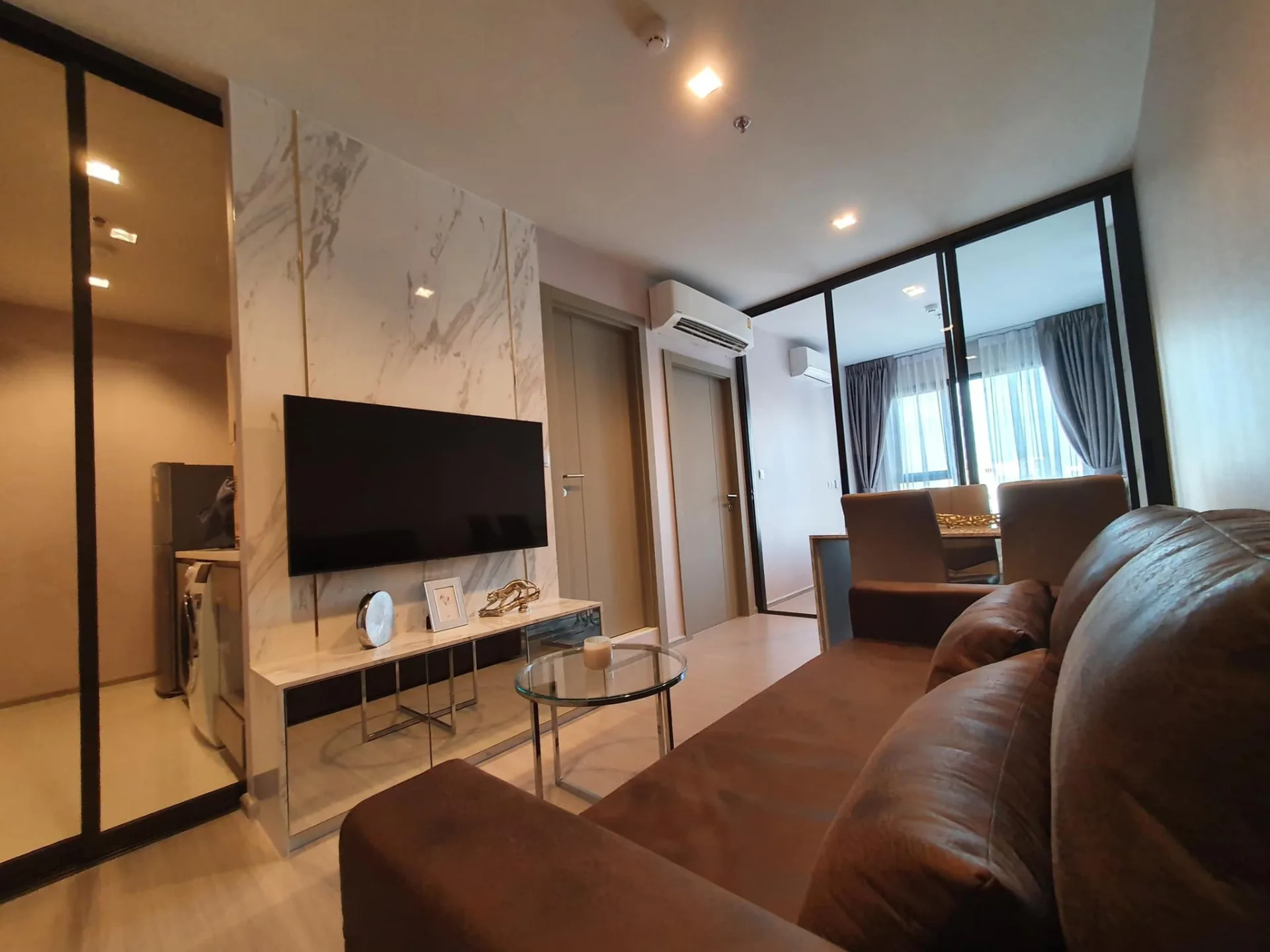 Property photos for LIFE Asoke - Rama 9