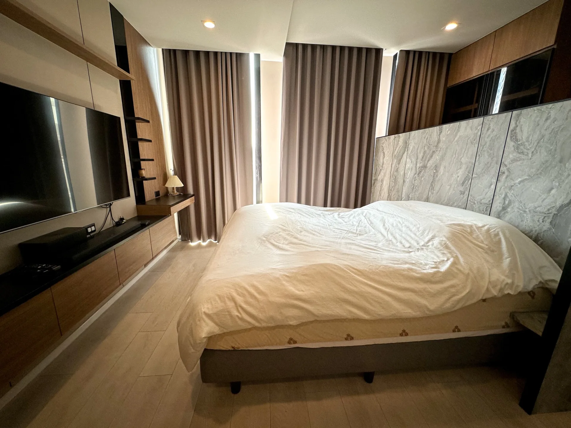 Property photos for Noble Ploenchit