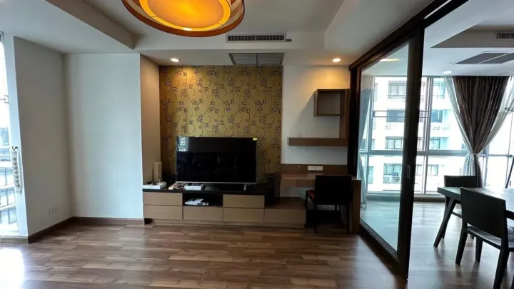 Property photos for The Rajdamri