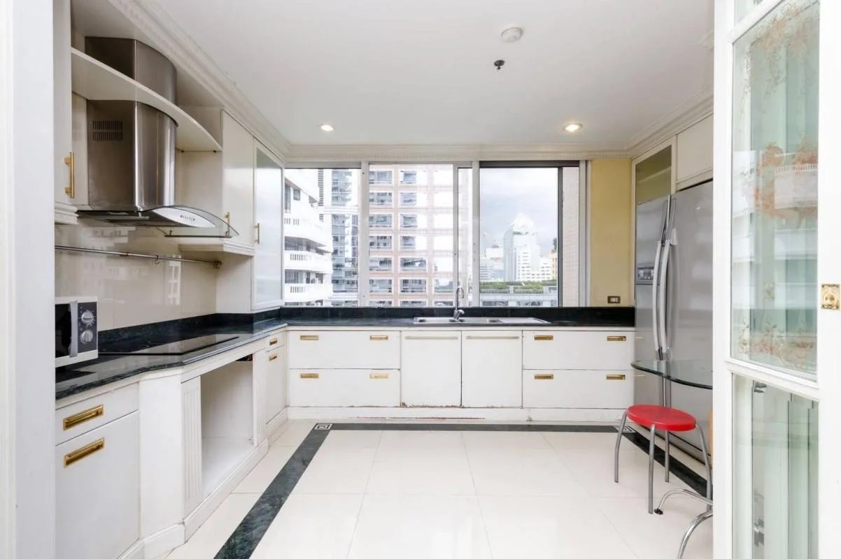 Property photos for Langsuan Ville