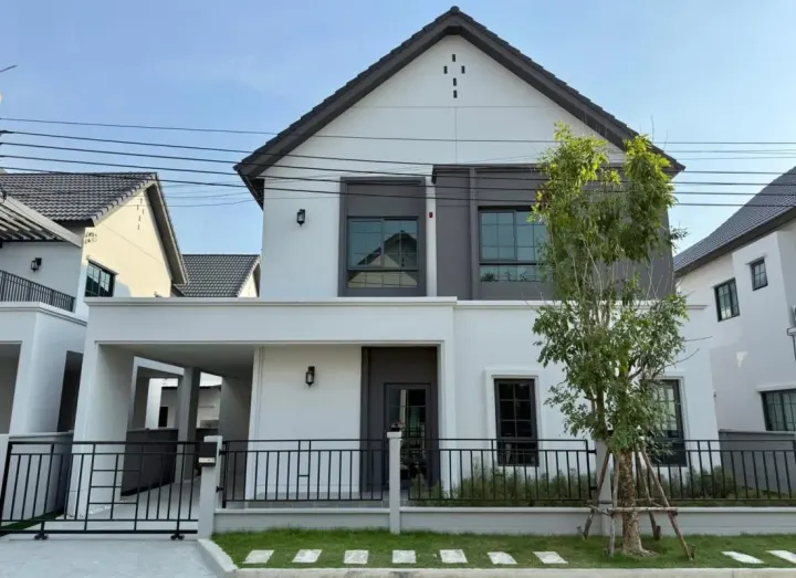 Property photos for Centro Bangna-wongwaen