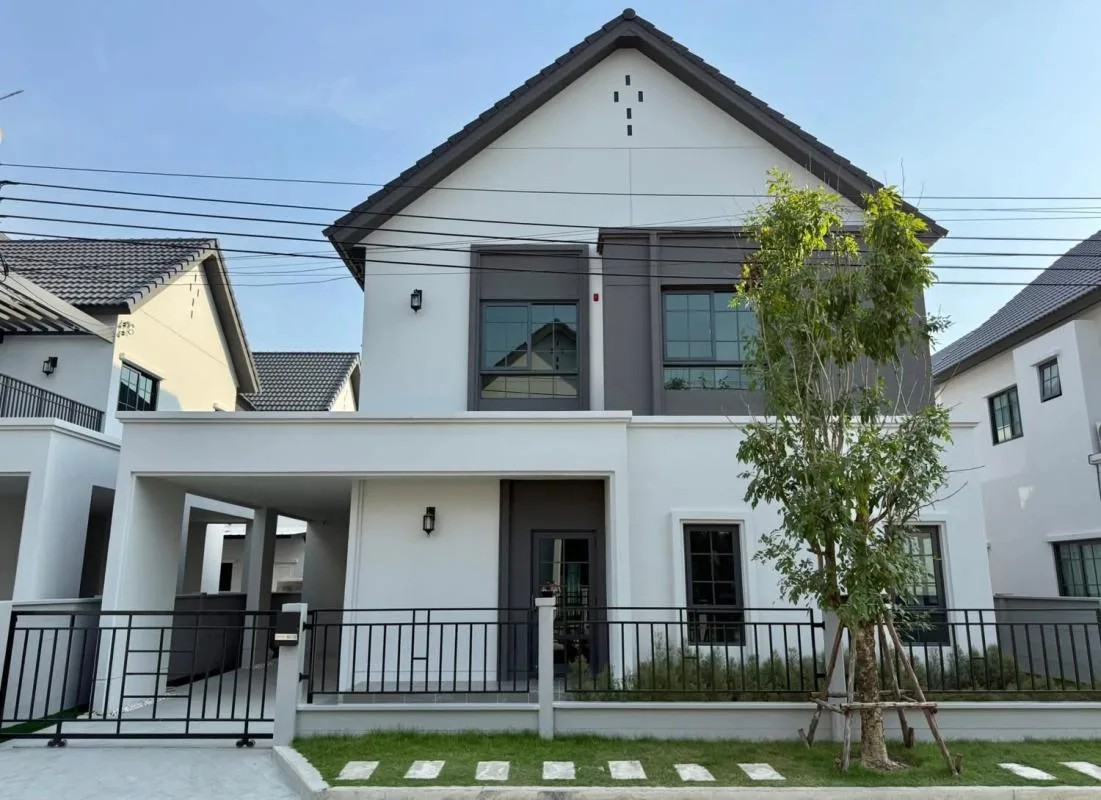 Property photos for Centro Bangna-wongwaen