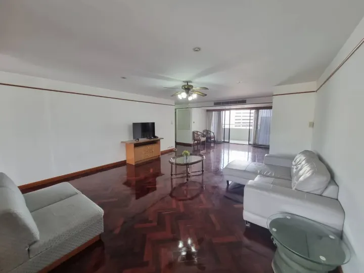 Property photos for Four Wings Mansion