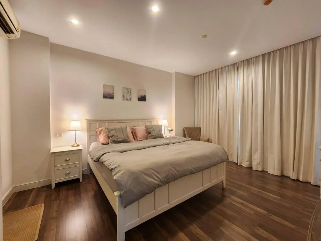 Property photos for The Room Sukhumvit 62