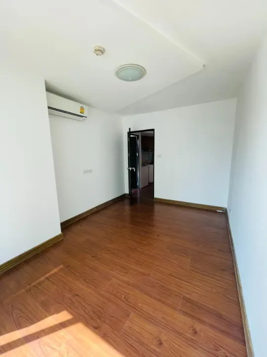 Property photos for Z2 Lat Phrao
