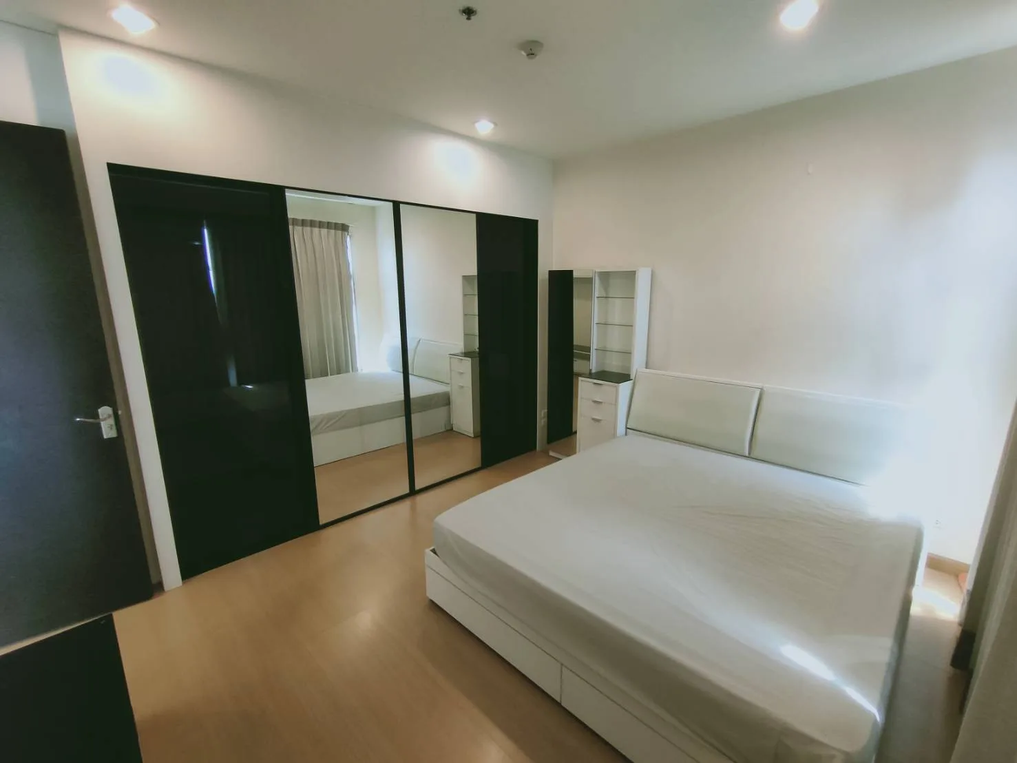 Property photos for Baan Klang Krung Siam - Pathumwan
