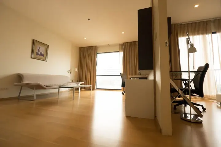 Property photos for Noble Reflex