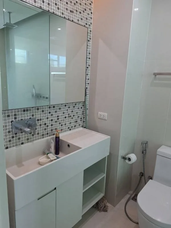 Property photos for The Room Sukhumvit 21
