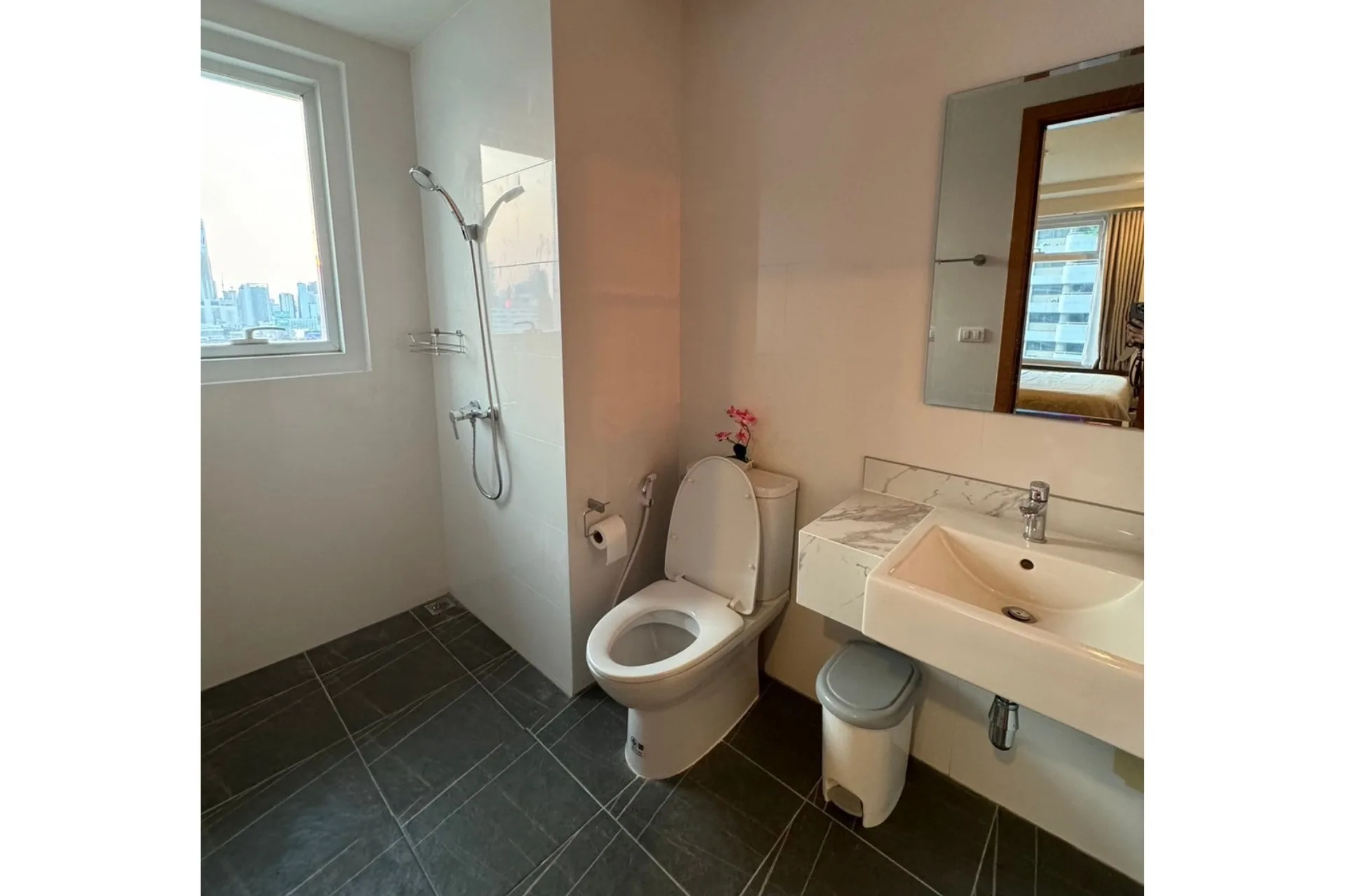 Property photos for Circle Condominium