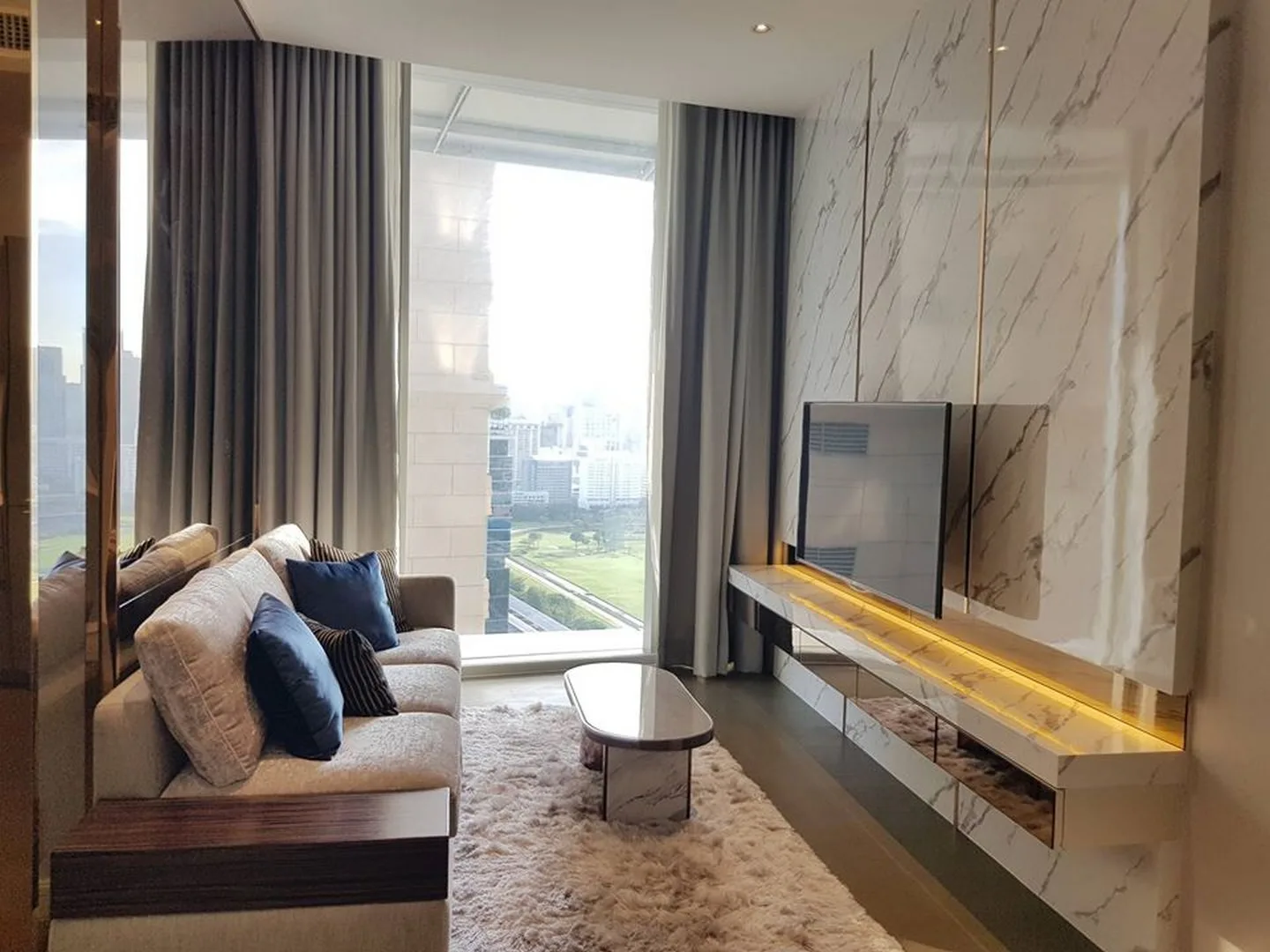 Property photos for Magnolias Ratchadamri Boulevard