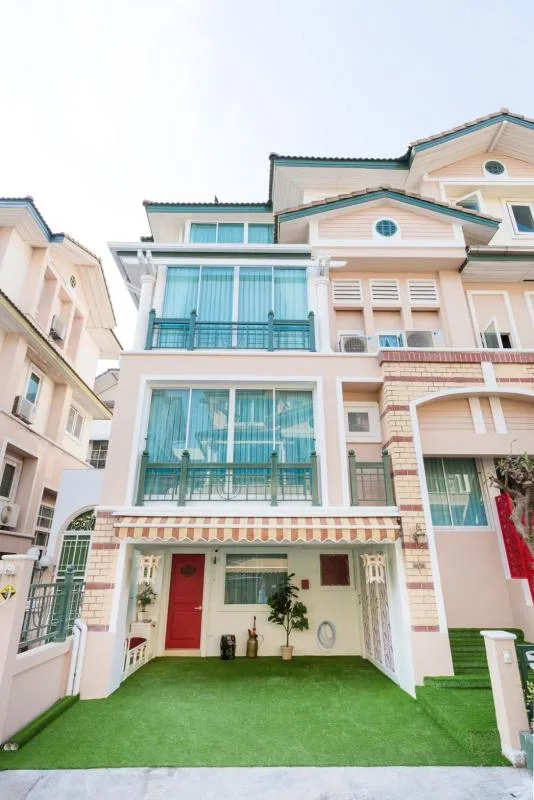 Property photos for The Jasper @sabaispace