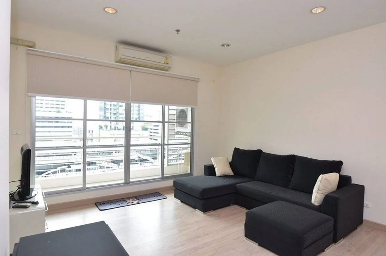 Property photos for Baan Klang Krung Siam - Pathumwan