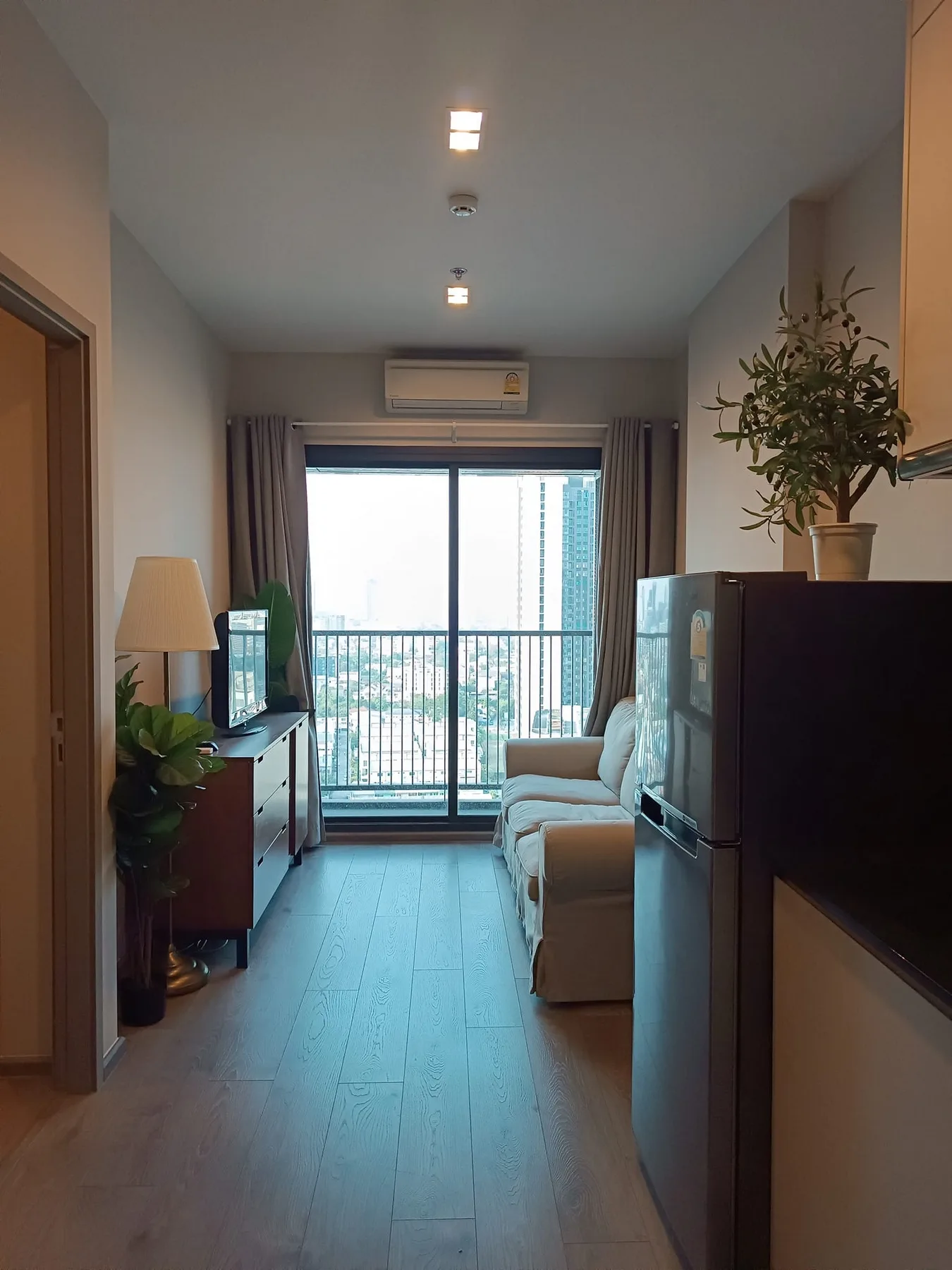 Property photos for Whizdom Avenue Ratchada - Ladprao