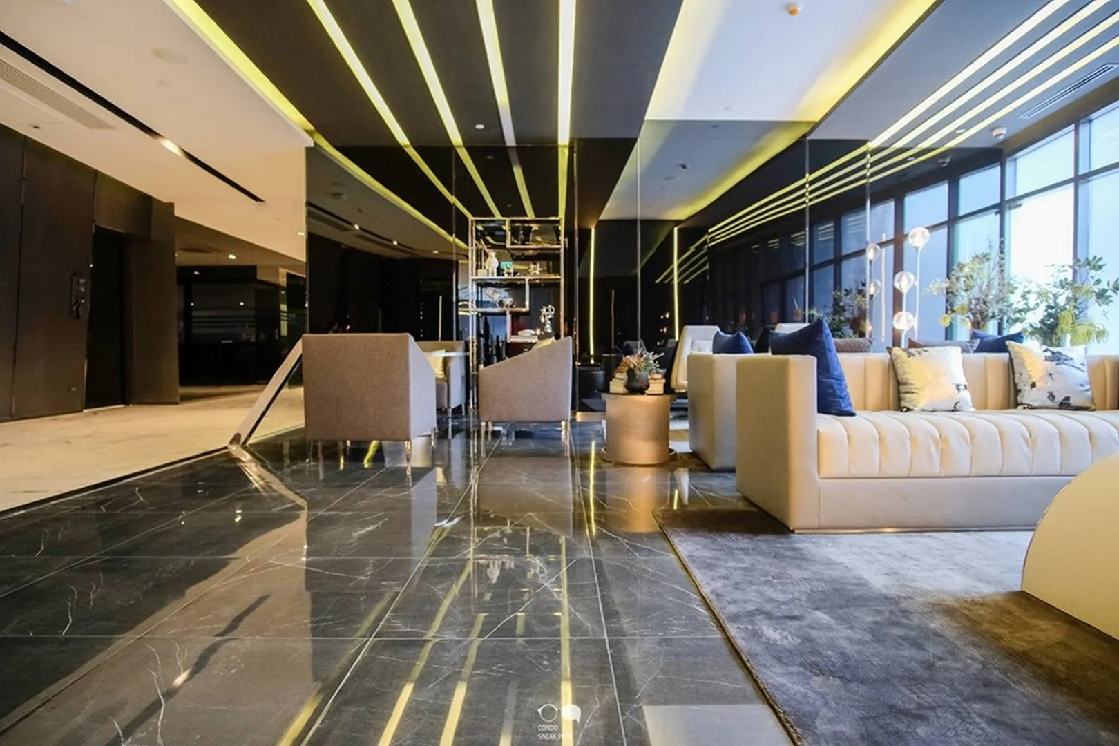 Property photos for Ideo Mobi Asoke