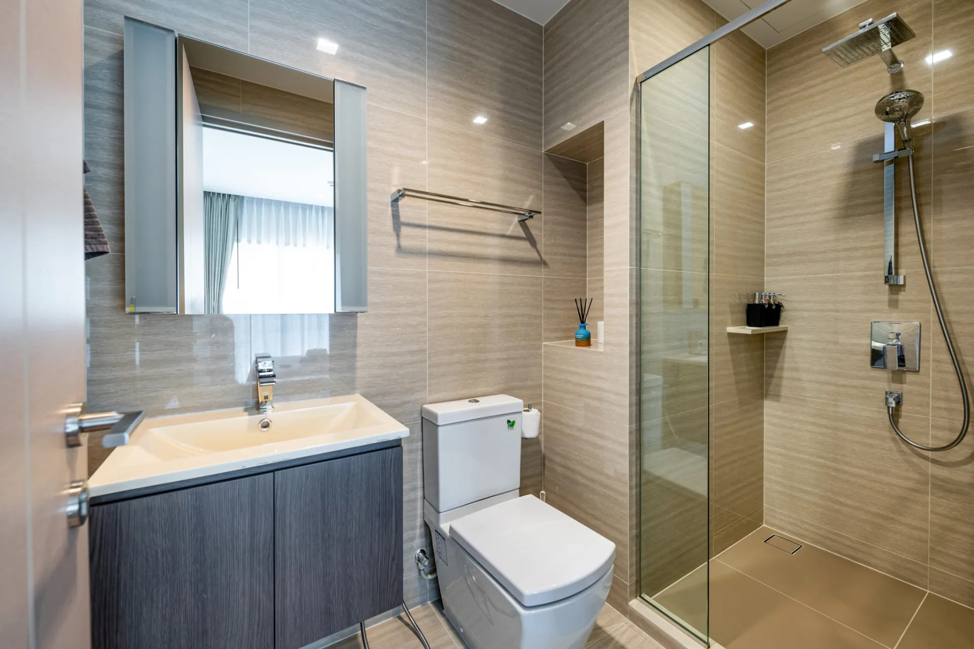 Property photos for The Line Asoke - Ratchada