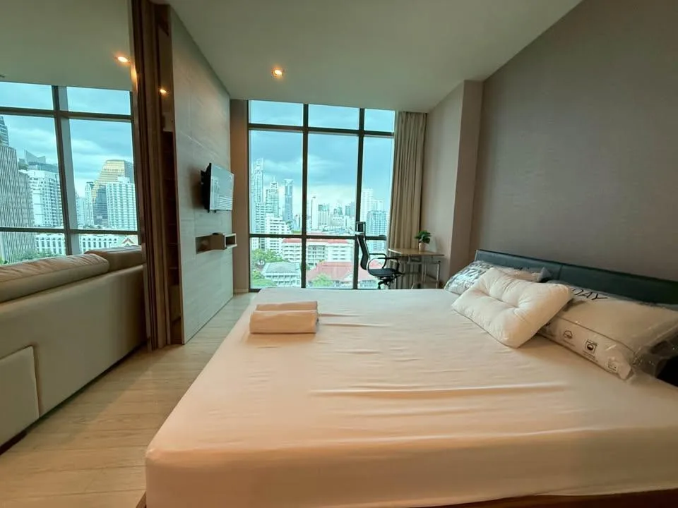 Property photos for The Room Sukhumvit 21