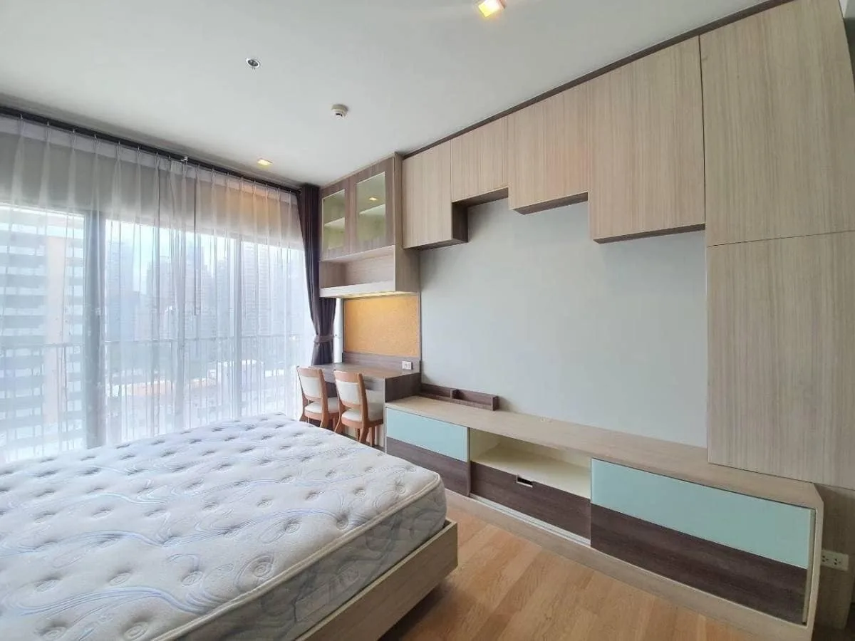 Property photos for Noble Refine