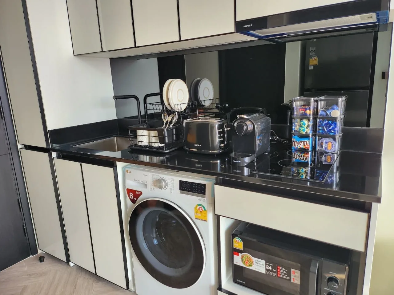 Property photos for Chapter Charoennakhorn-riverside