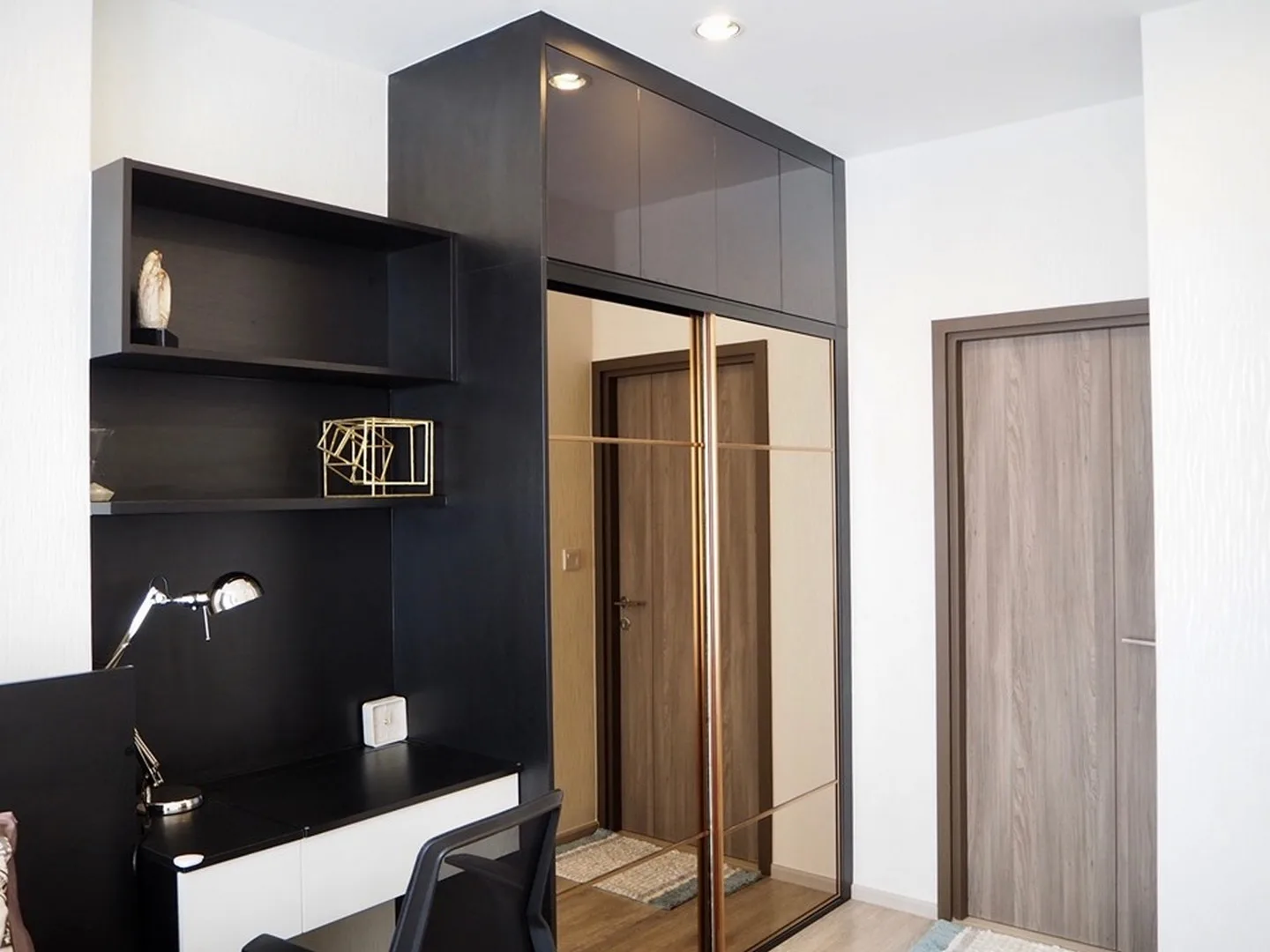 Property photos for IDEO Mobi Sukhumvit 66