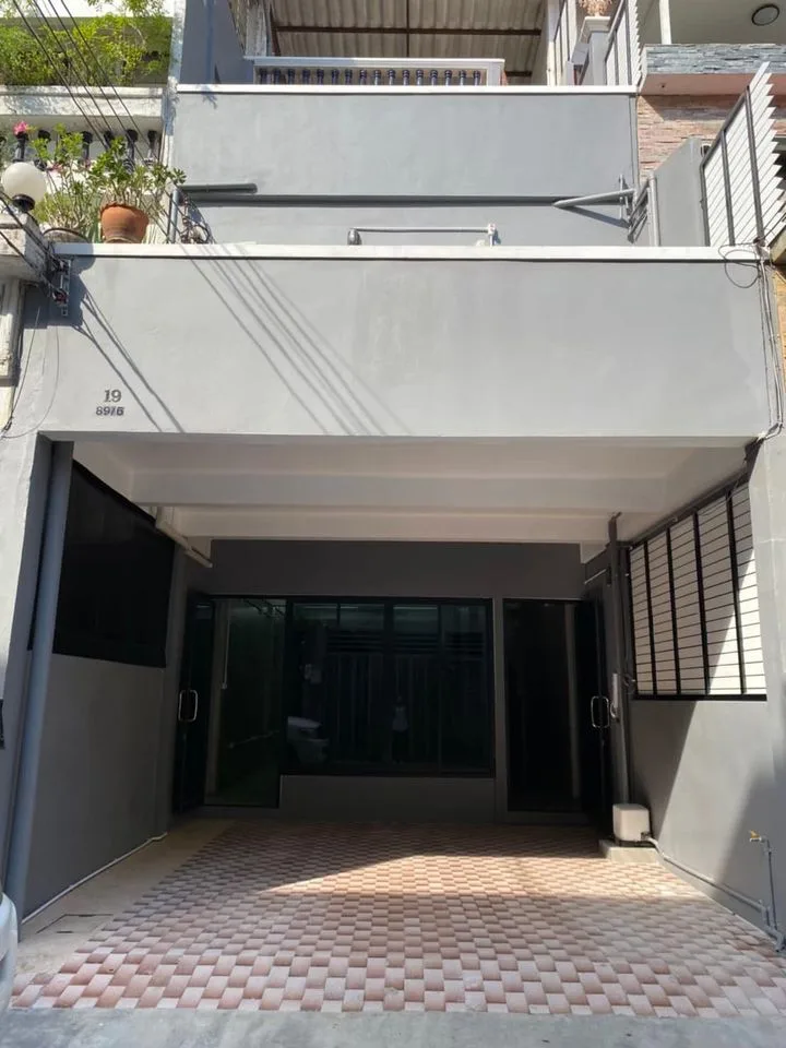 Property photos for Office Sathorn 9
