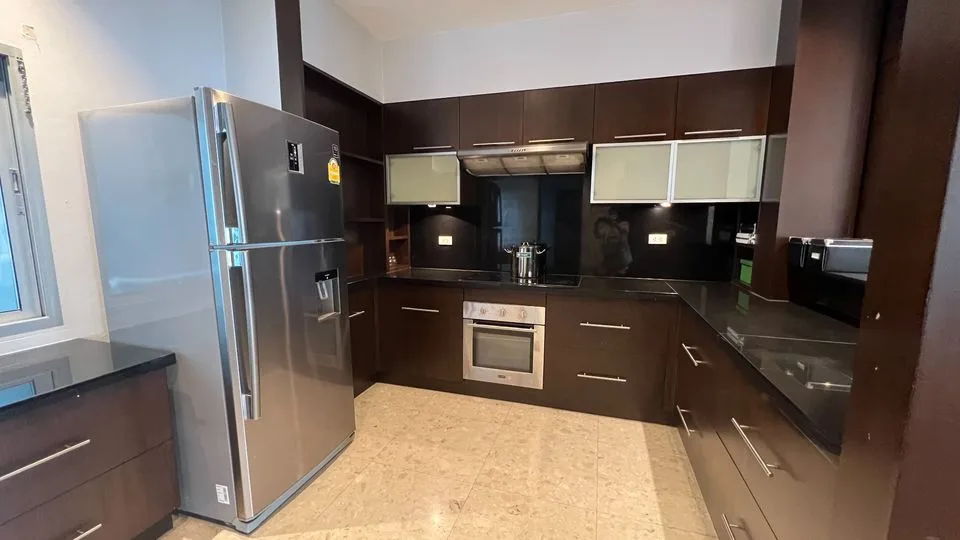 Property photos for Royal Residence Park