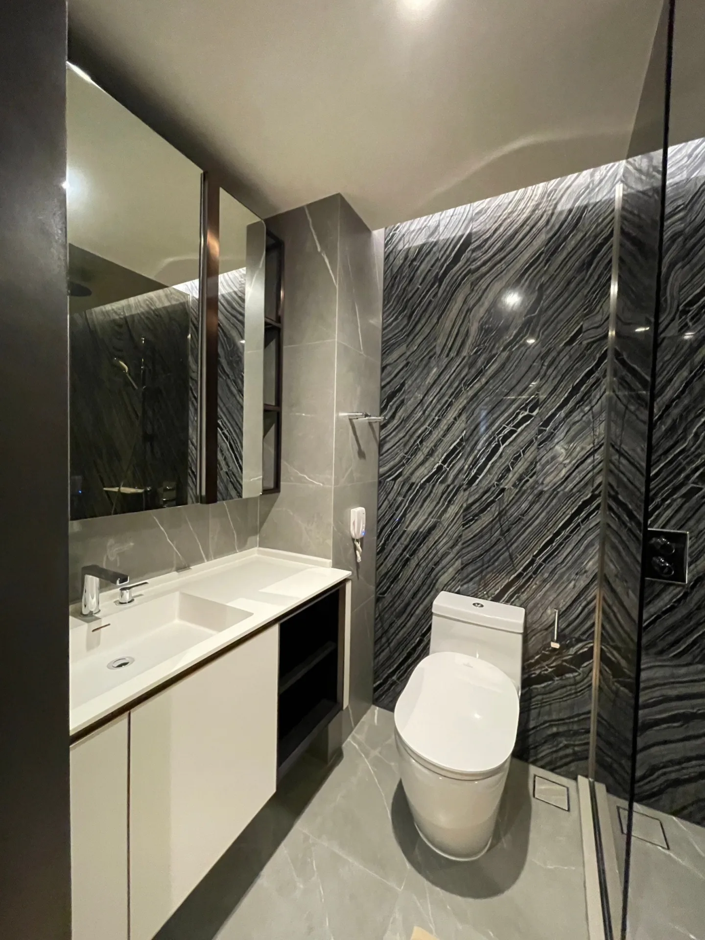 Property photos for The Reserve Sukhumvit 61