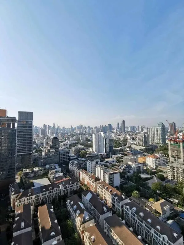 Property photos for Park Origin Thonglor