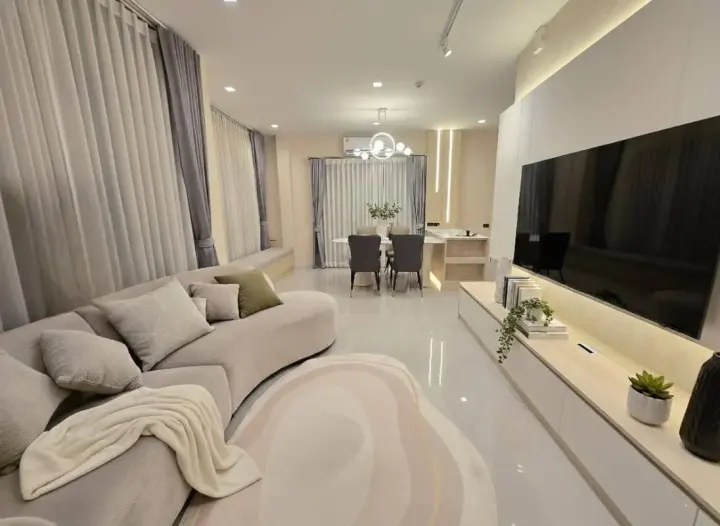 Property photos for Grand Bangkok Boulevard Bangna-onnut