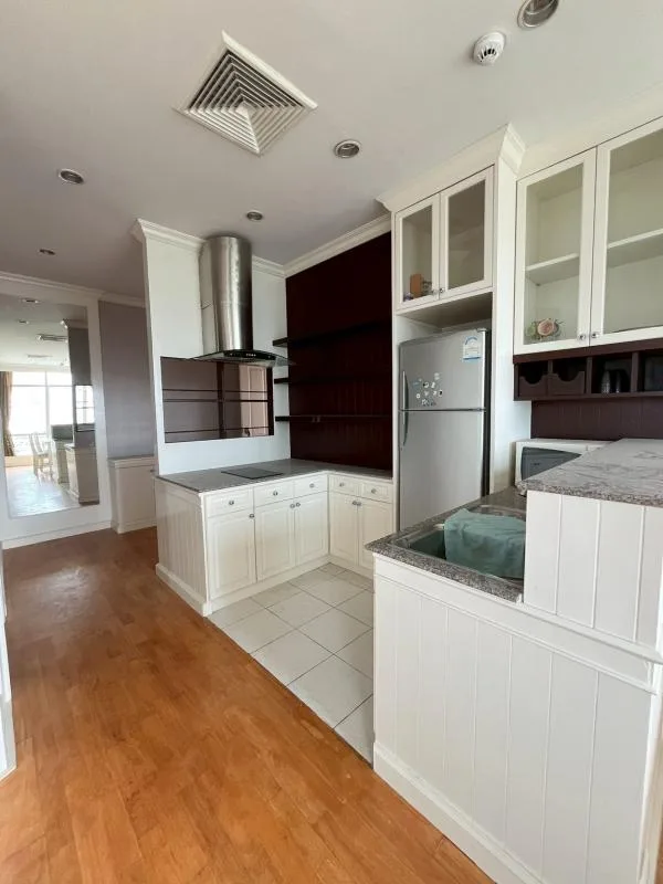 Property photos for Baan Sathorn Chaopraya