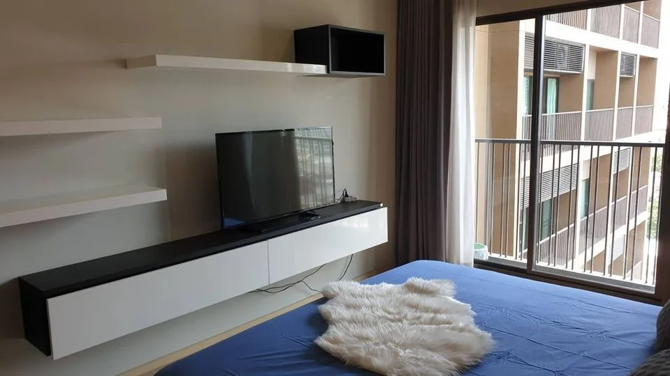 Property photos for Noble Refine