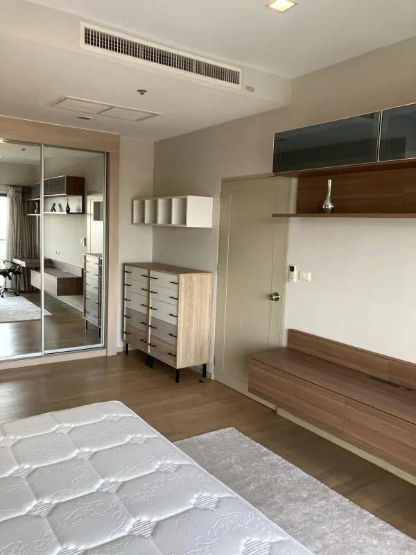 Property photos for Noble Reveal