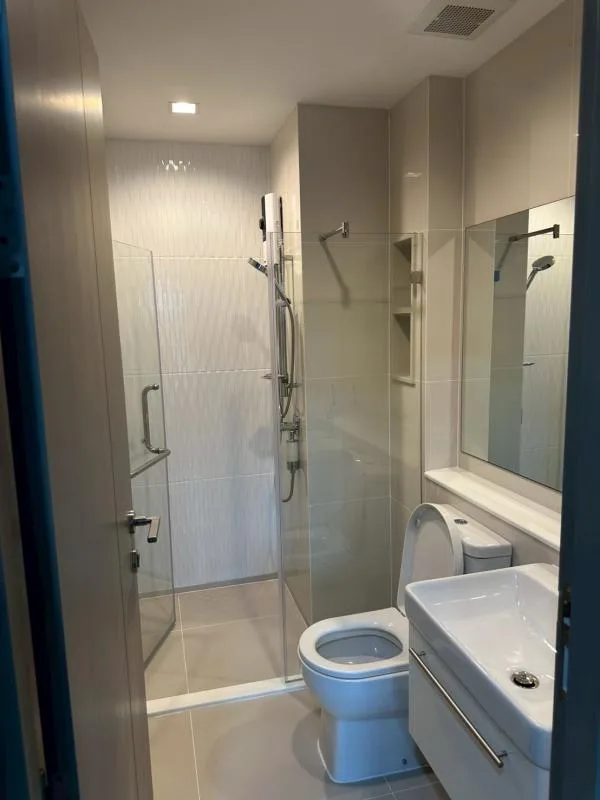 Property photos for Life Asoke Hype
