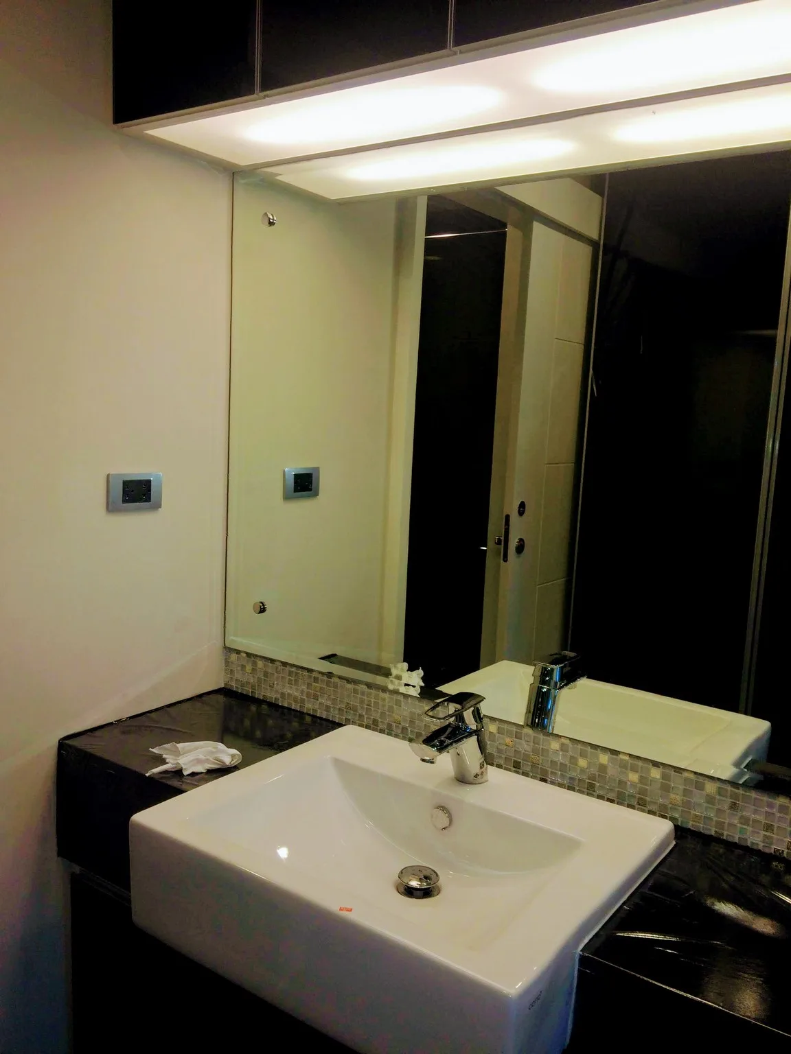 Property photos for The Crest Sukhumvit 34
