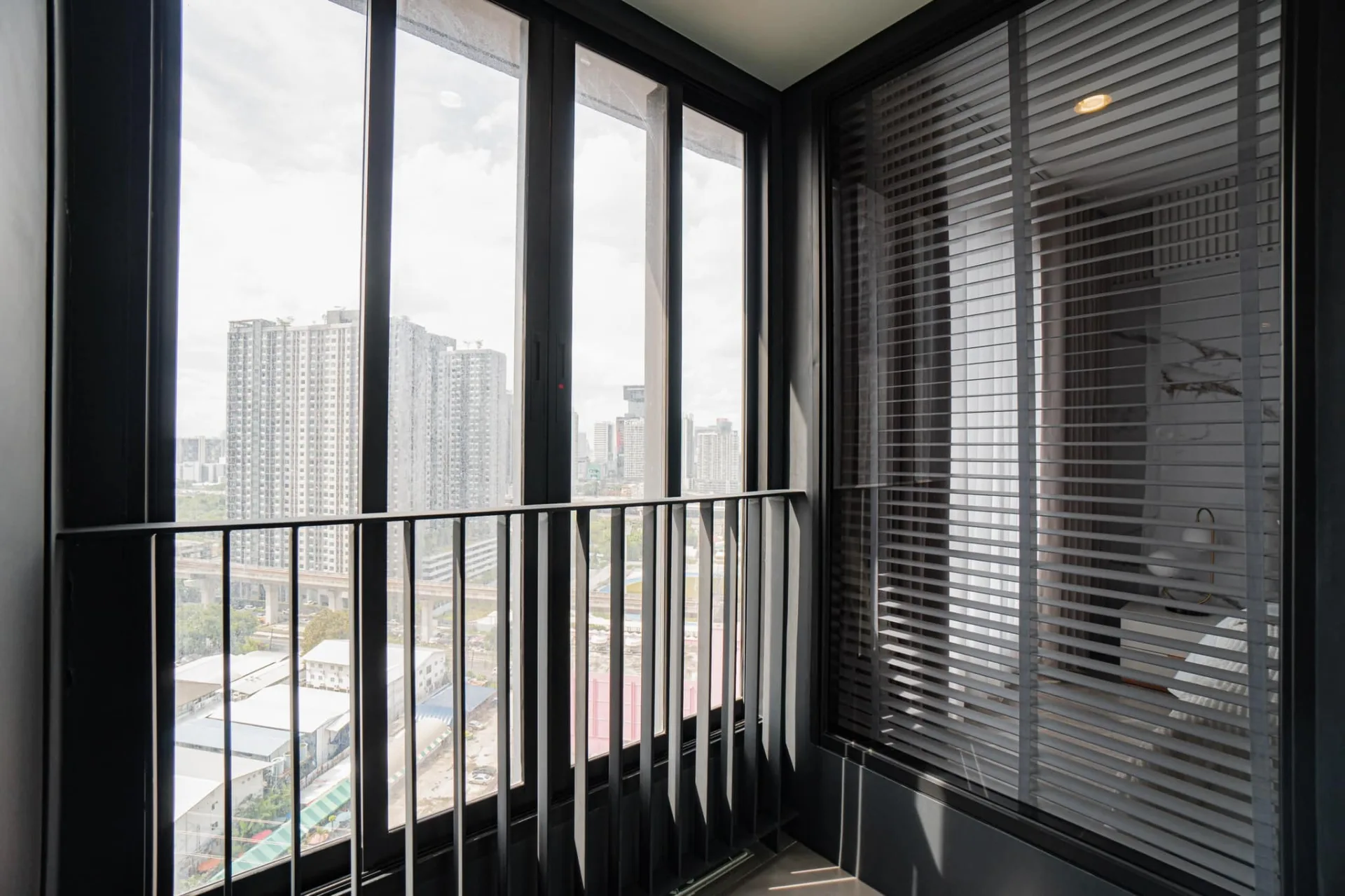 Property photos for Ideo Mobi Asoke